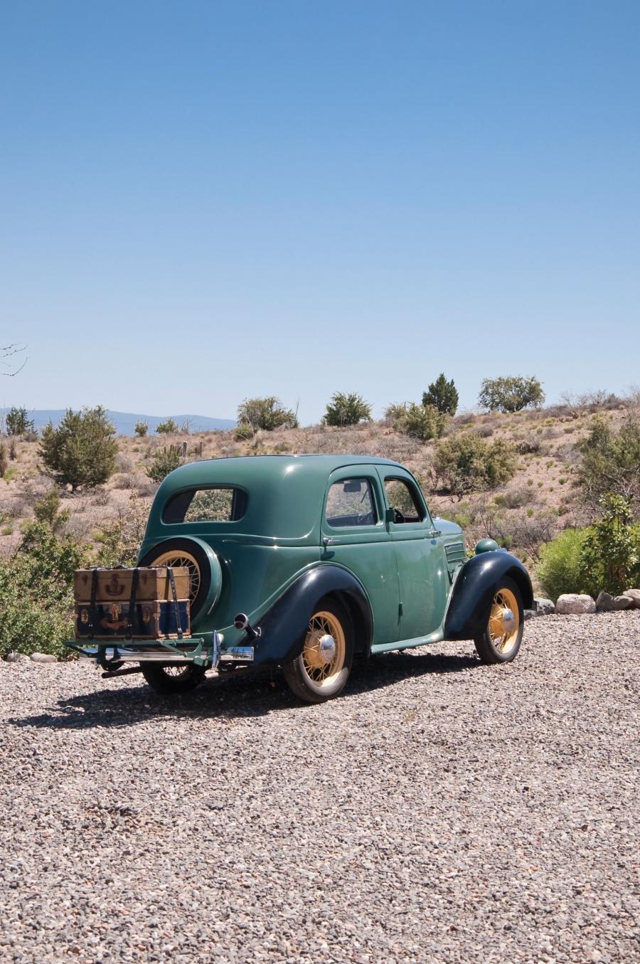  Ford Model CX Saloon 1935 года  (фото 7 из 8)